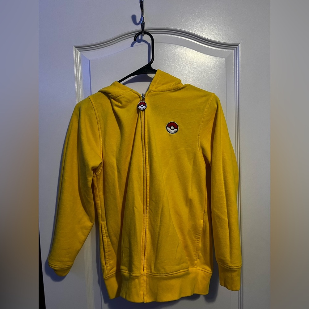 Pokemon Pikachu kids sweatshirt zipup size large kids